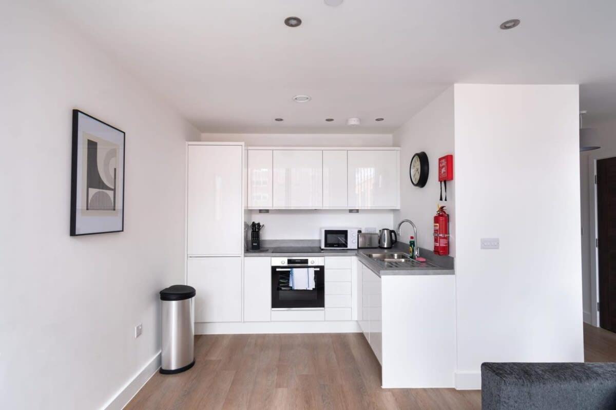 Stay Zeni, Alexandra Rise Manchester Smart Studio Екстериор снимка